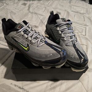 Nike Air Vapormax 360 Grey Running Shoes Sneakers CK2719-003  Size 7